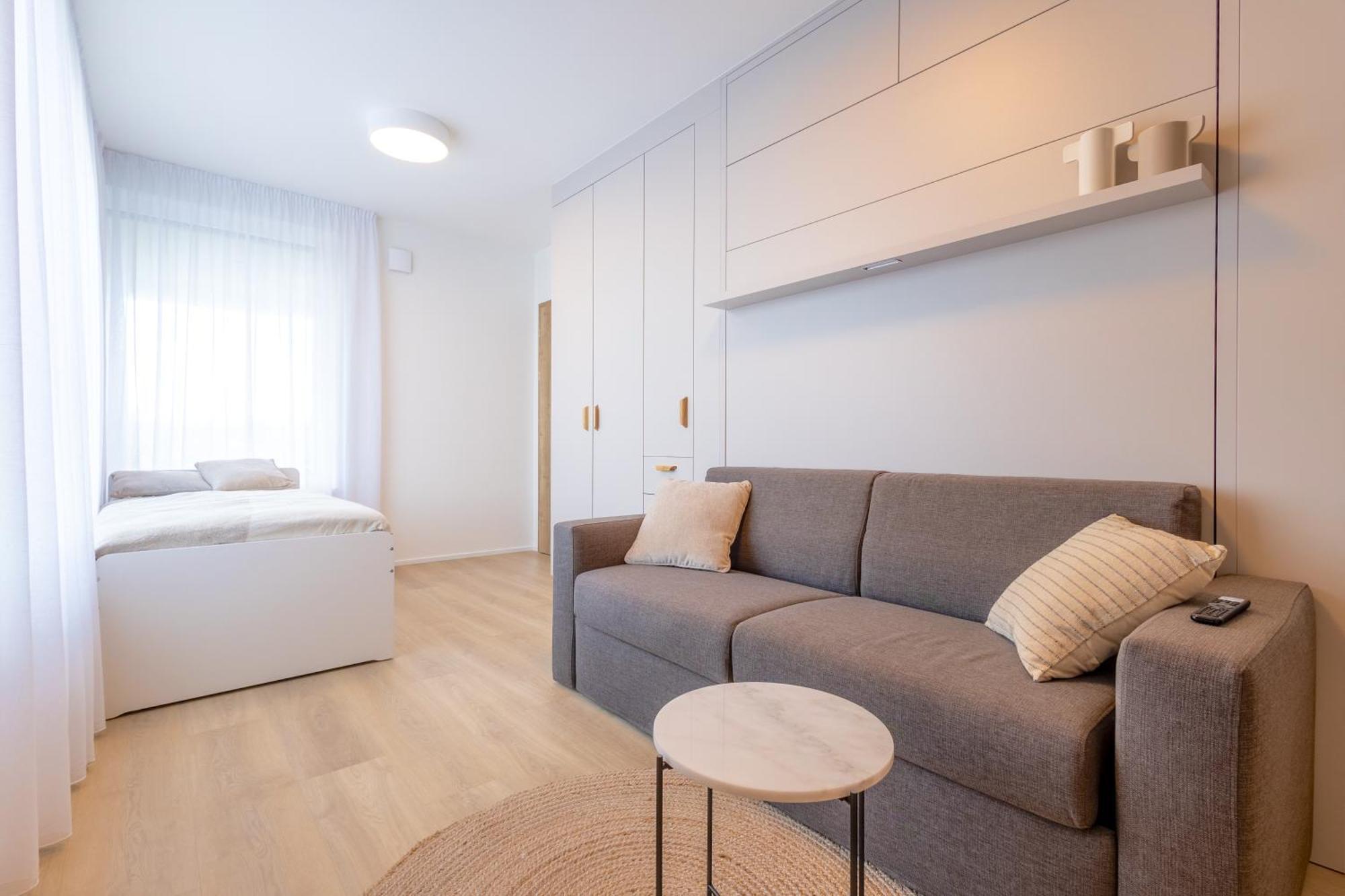 Apartament Bright 2Br - 5Th Floor, Balcony, Free Parking By Gravity Praga Zewnętrze zdjęcie