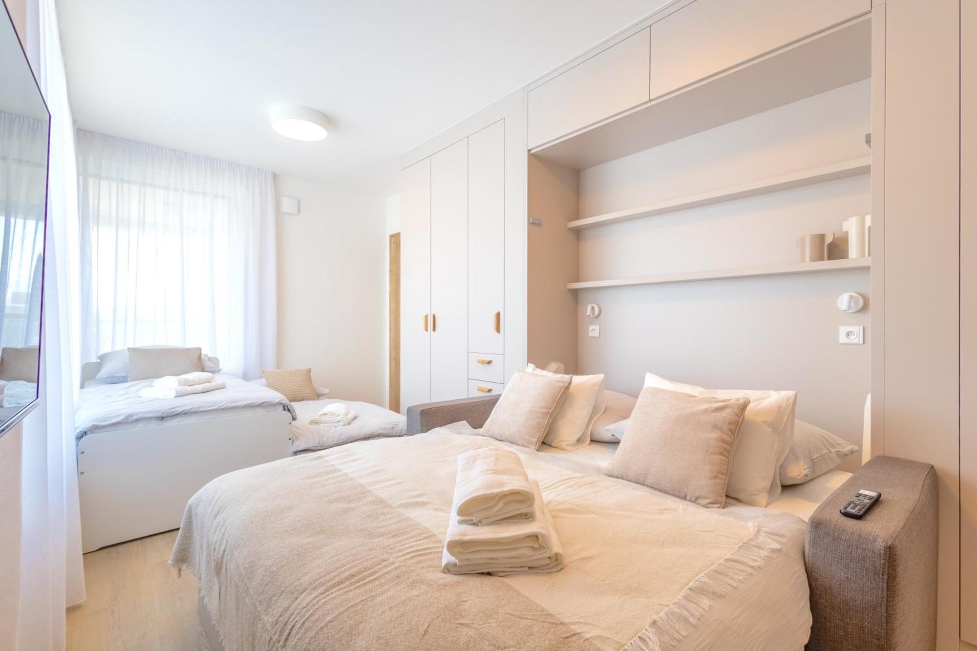 Apartament Bright 2Br - 5Th Floor, Balcony, Free Parking By Gravity Praga Zewnętrze zdjęcie