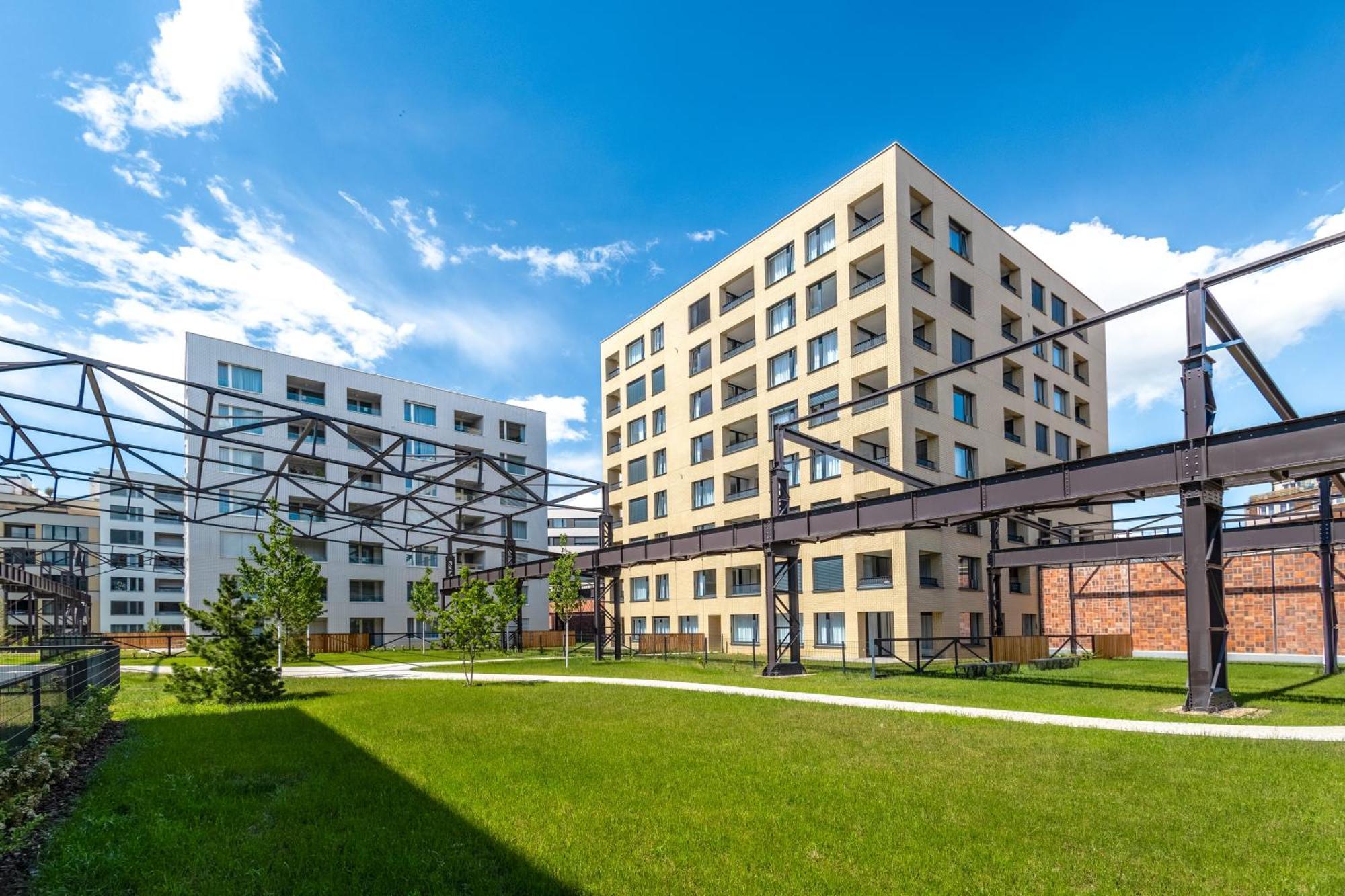 Apartament Bright 2Br - 5Th Floor, Balcony, Free Parking By Gravity Praga Zewnętrze zdjęcie