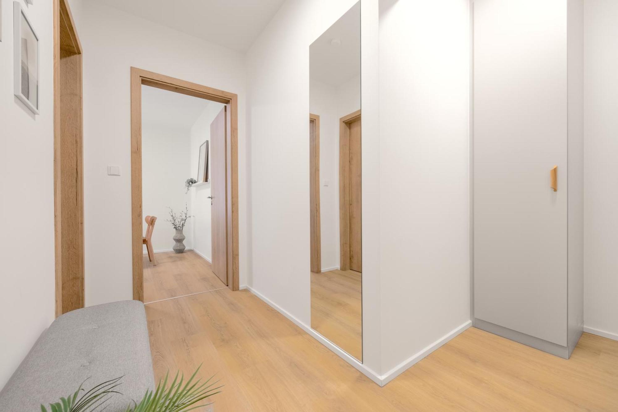 Apartament Bright 2Br - 5Th Floor, Balcony, Free Parking By Gravity Praga Zewnętrze zdjęcie