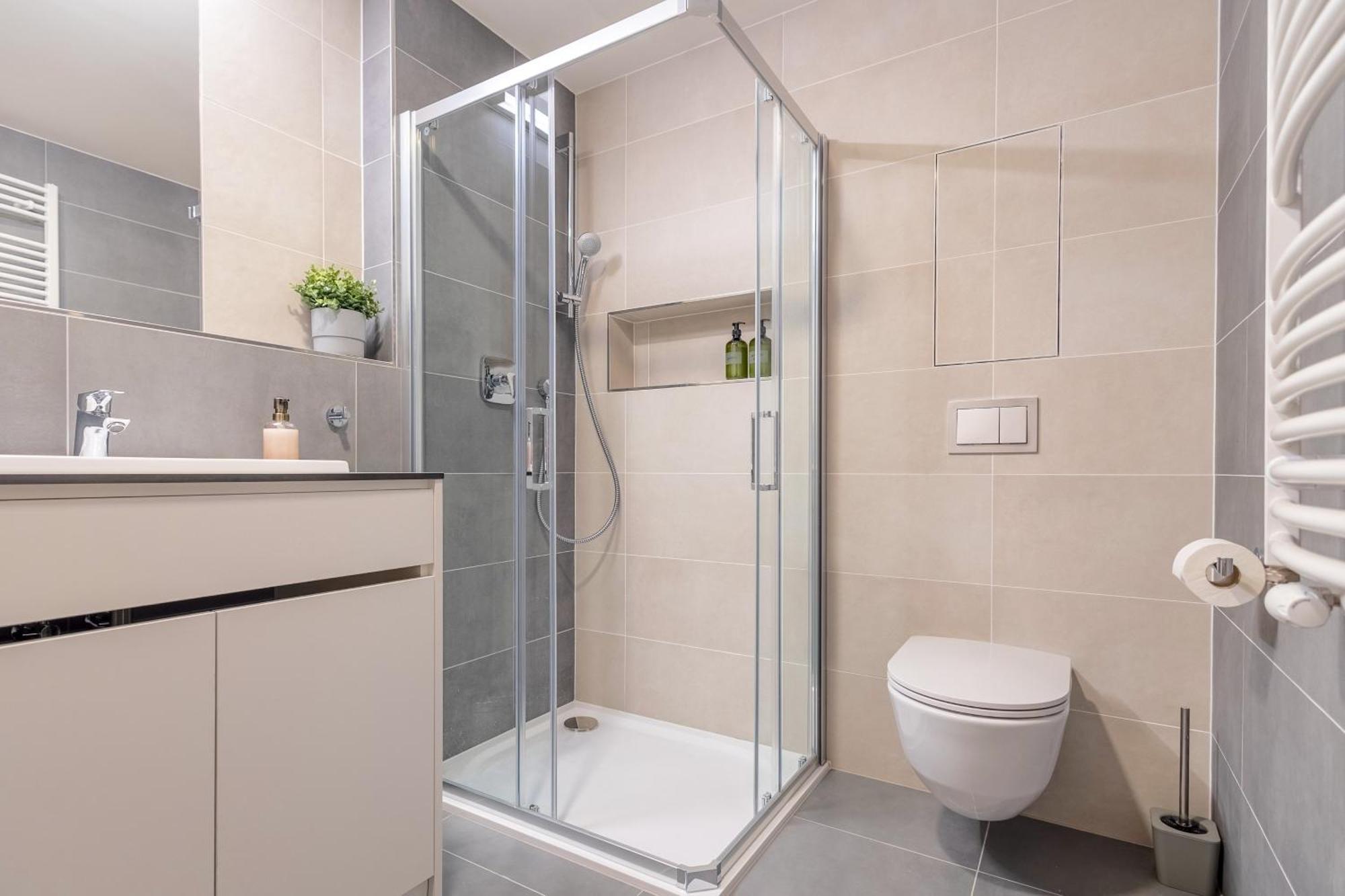 Apartament Bright 2Br - 5Th Floor, Balcony, Free Parking By Gravity Praga Zewnętrze zdjęcie
