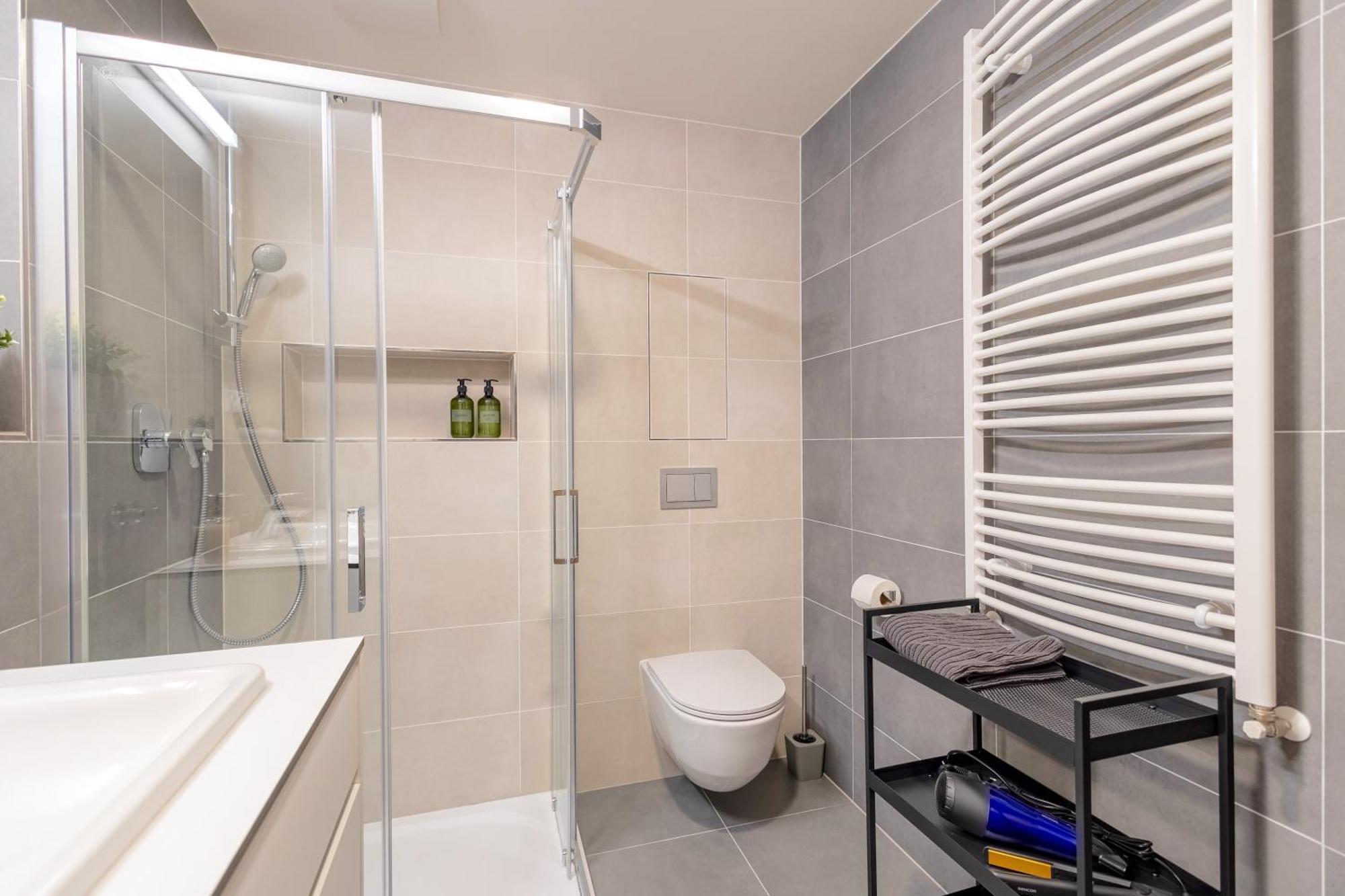 Apartament Bright 2Br - 5Th Floor, Balcony, Free Parking By Gravity Praga Zewnętrze zdjęcie